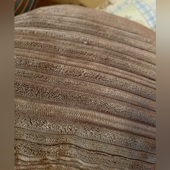 2 13”x13” Sage Decorative Pillows - Picture 3 of 5